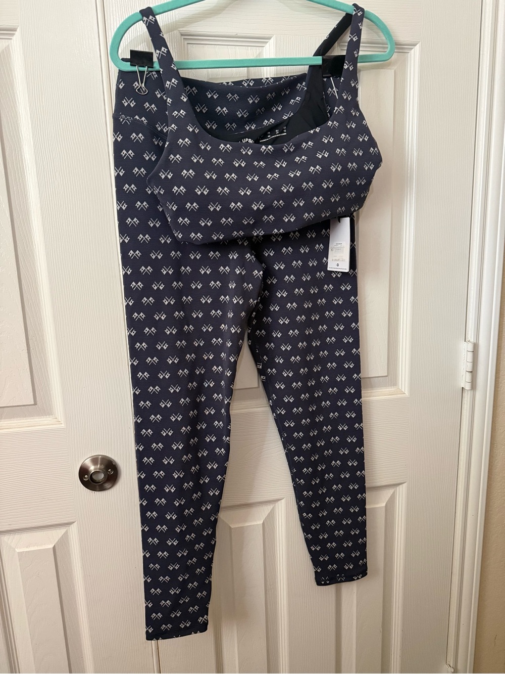 NWT The Upside Revolve Cruzada Bridie Jacquard Sports Bra NWOT Leggings Set L
